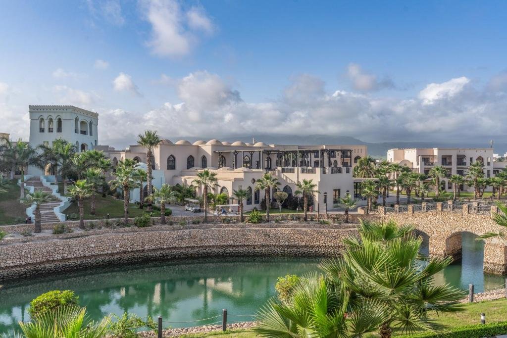 best hotels in Salalah near the beach